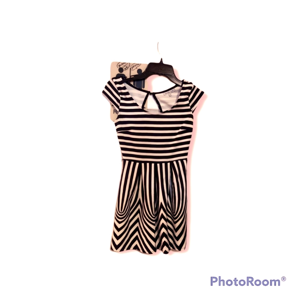 Black-and-white cocktail Charlotte Russ Dress